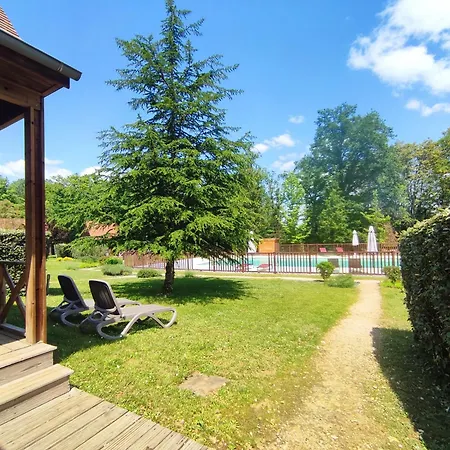 En Bois Hameau De La Borie *