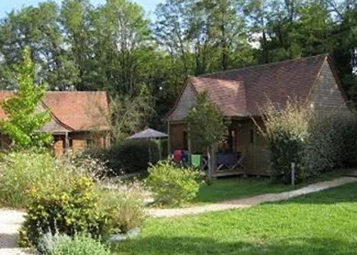 En Bois Hameau De La Borie *